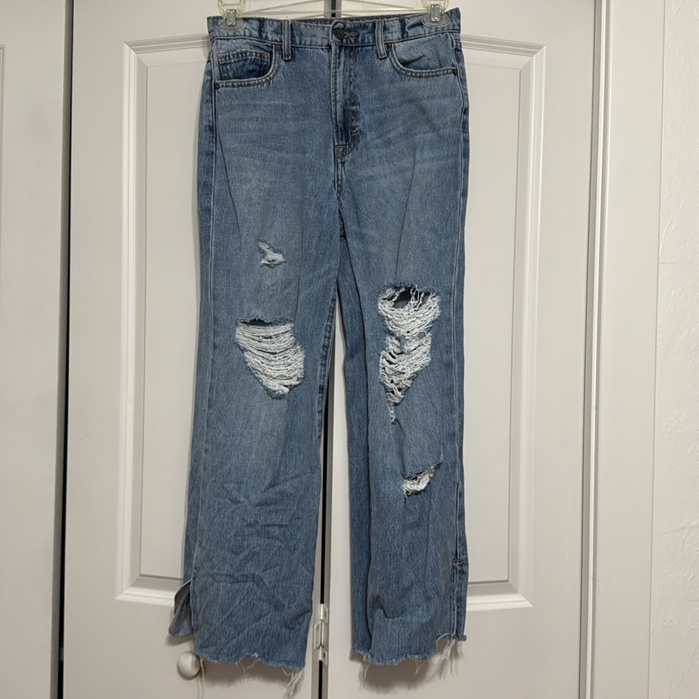 Awesome Alter’d State distressed jeans